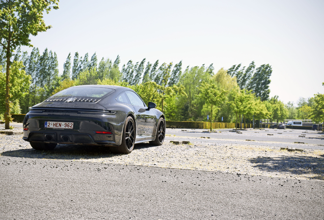 Porsche 992 Carrera 4 GTS MkII
