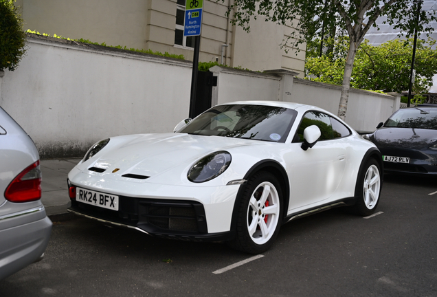 Porsche 992 Dakar