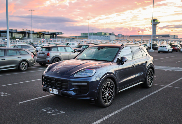 Porsche 9YA Cayenne Turbo E-Hybrid