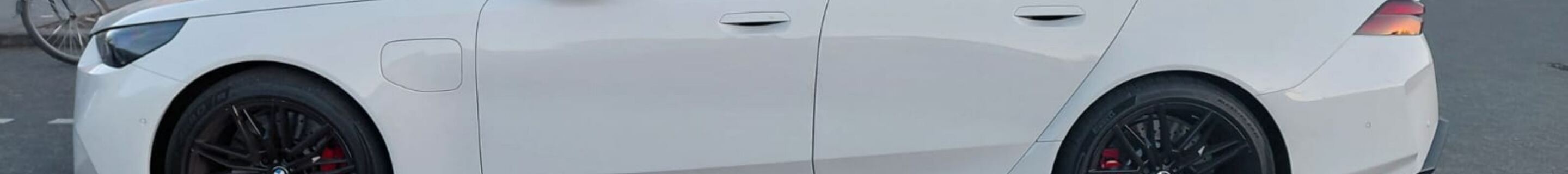 BMW M5 G90