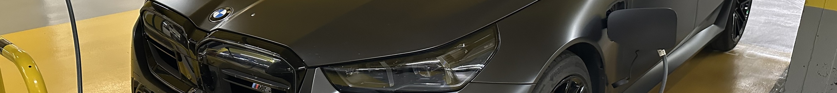 BMW M5 G90