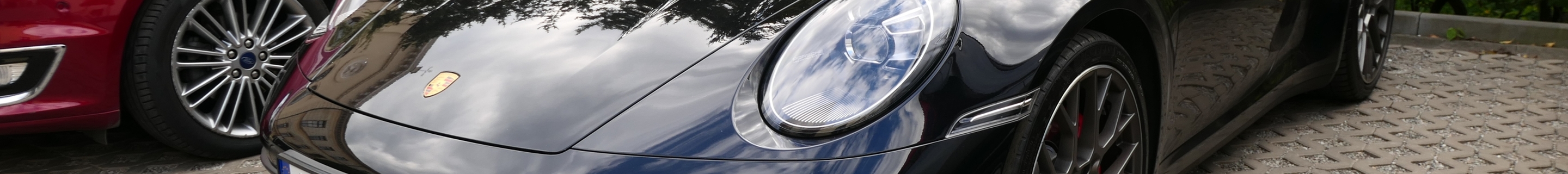 Porsche 992 Carrera 4S Cabriolet MkI