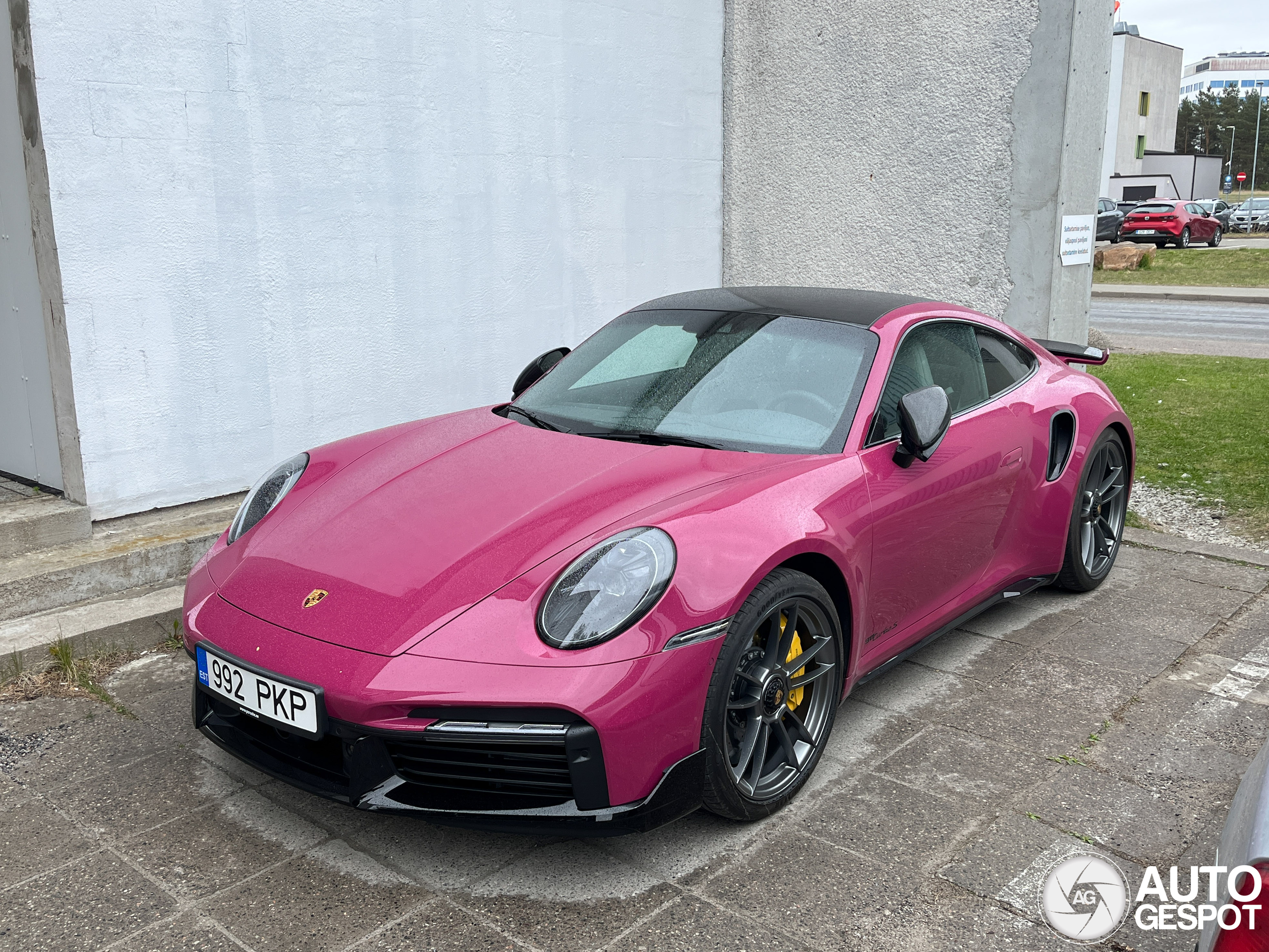 Porsche 992 Turbo S MkI
