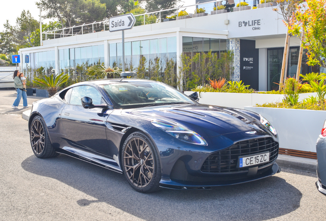 Aston Martin DB12