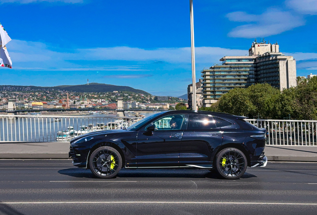 Aston Martin DBX707