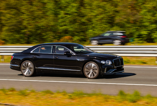 Bentley Flying Spur 2025