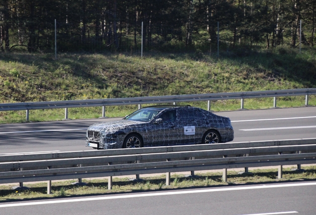 BMW 7 Series G70 2026