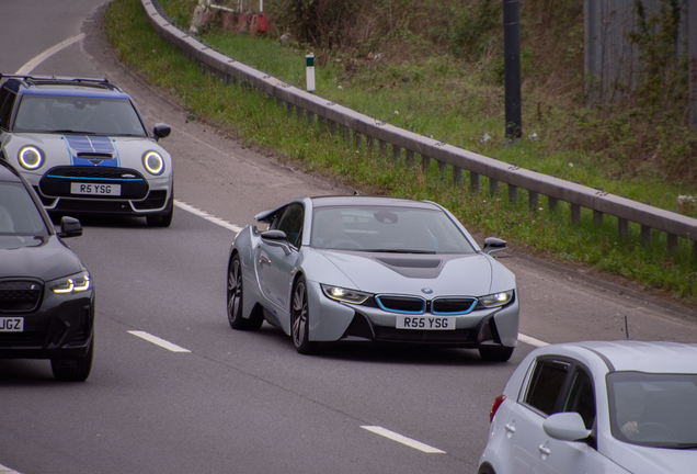 BMW i8