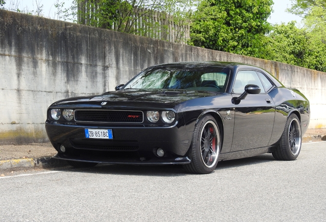 Dodge Challenger SRT-8
