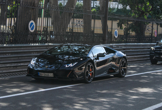 Lamborghini Huracán LP640-4 EVO