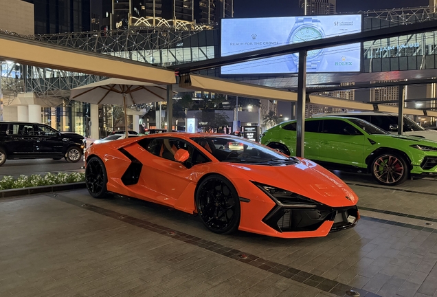 Lamborghini Revuelto