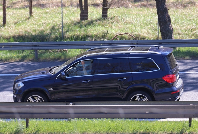 Mercedes-Benz GL 63 AMG X166