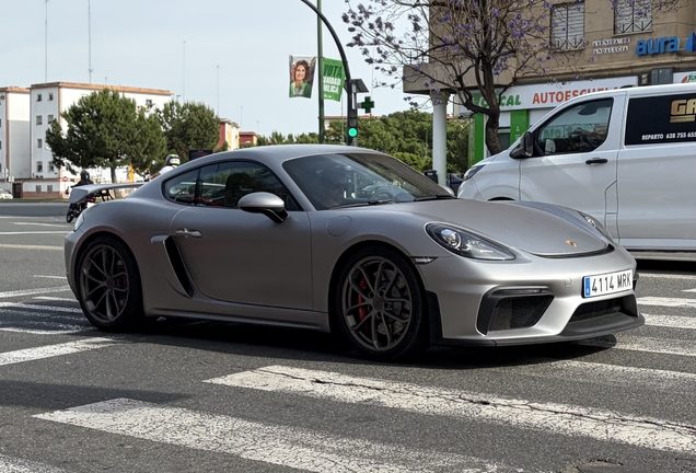 Porsche 718 Cayman GT4