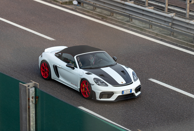 Porsche 718 Spyder RS Weissach Package