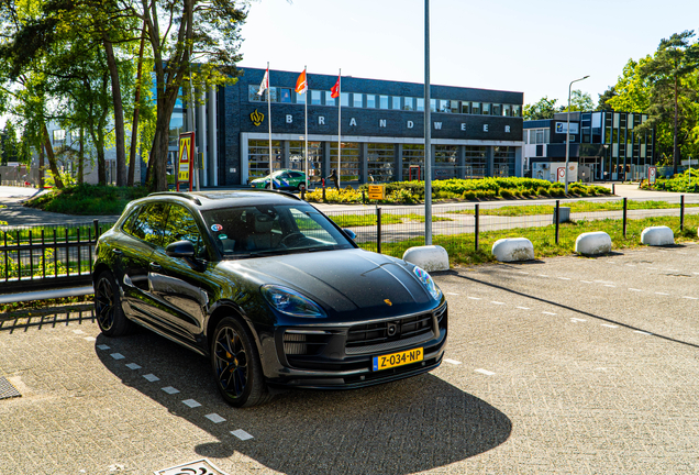 Porsche 95B Macan GTS MkIII