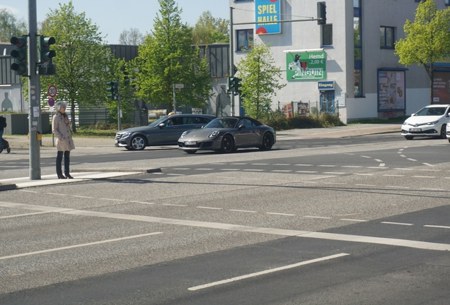 Porsche 991 Carrera 4 GTS Cabriolet MkII