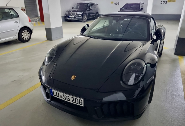 Porsche 992 Carrera 4 GTS Cabriolet MkII