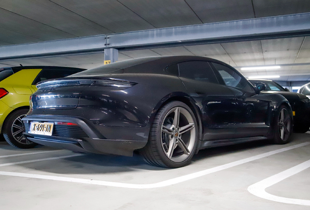 Porsche Taycan Turbo MkI