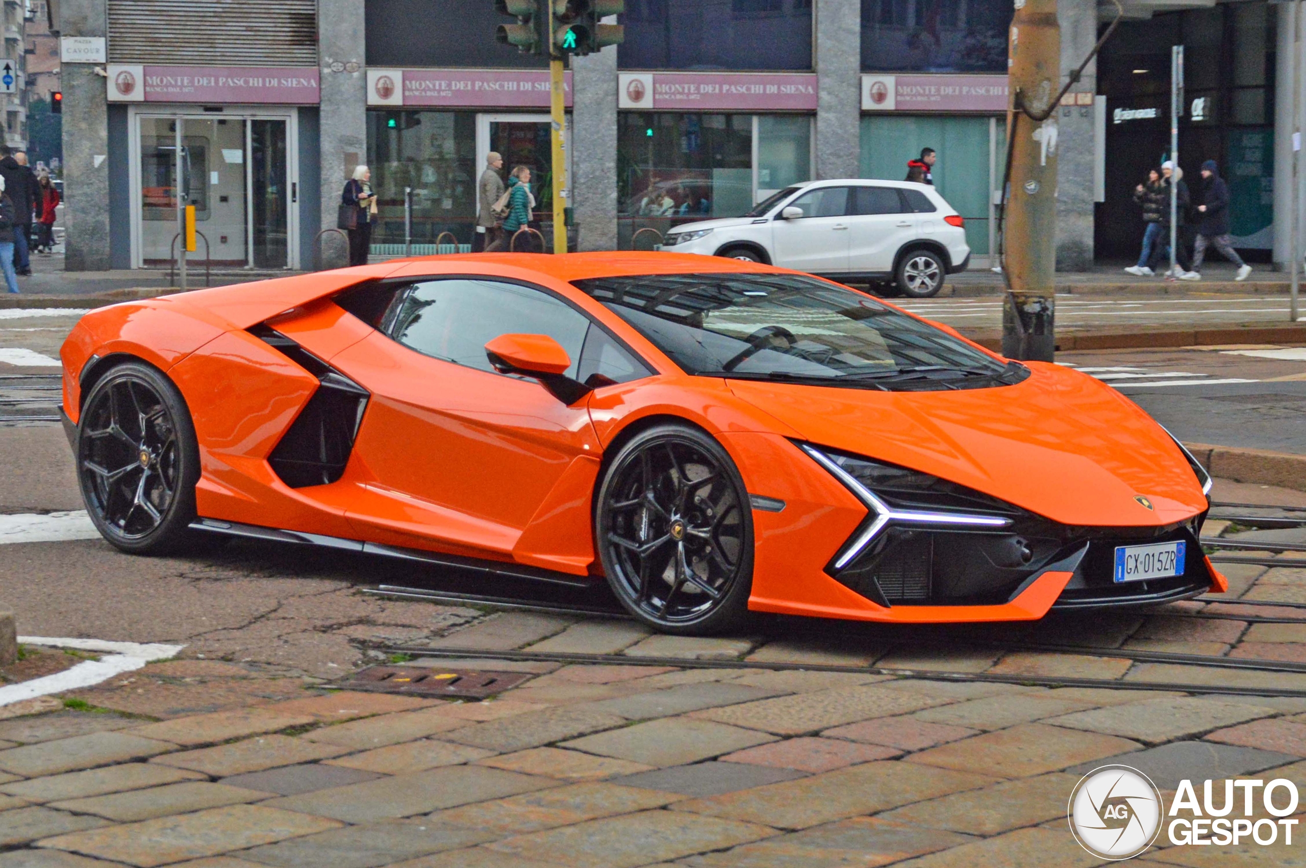 Lamborghini Revuelto