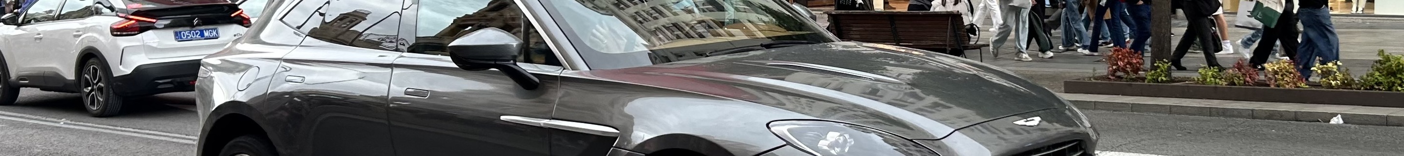 Aston Martin DBX