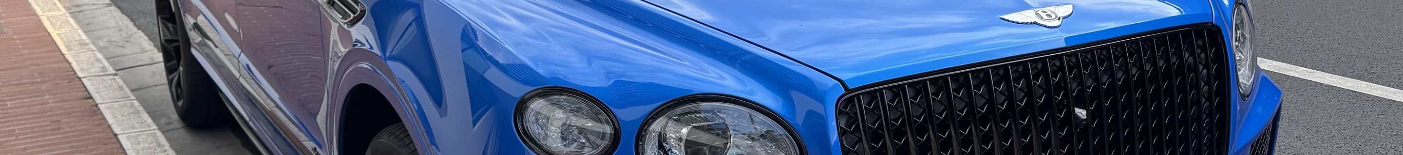 Bentley Bentayga Azure EWB 2024