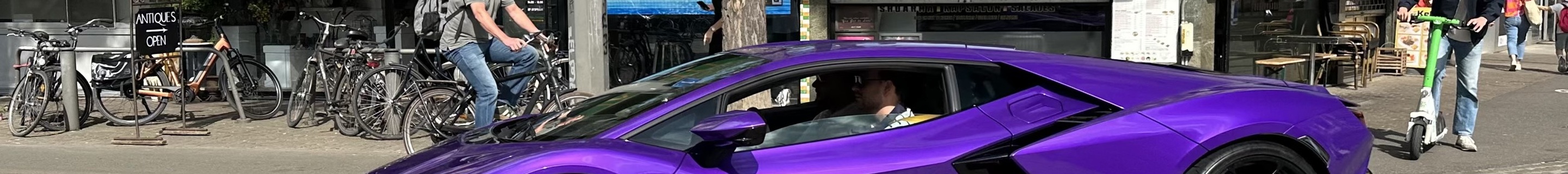 Lamborghini Revuelto