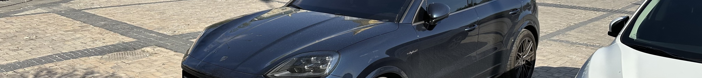 Porsche Cayenne Coupé Turbo E-Hybrid