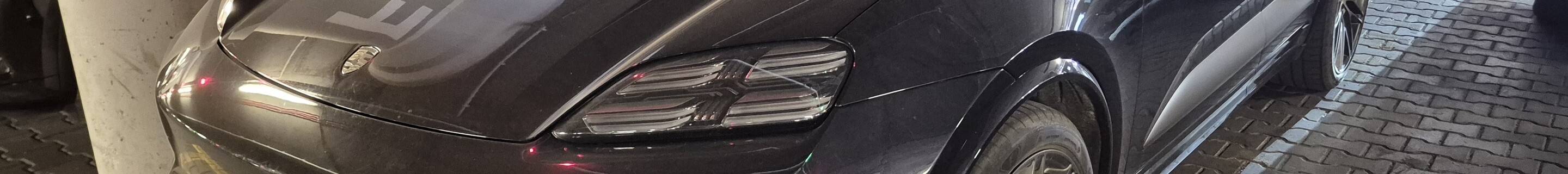 Porsche Macan EV Turbo