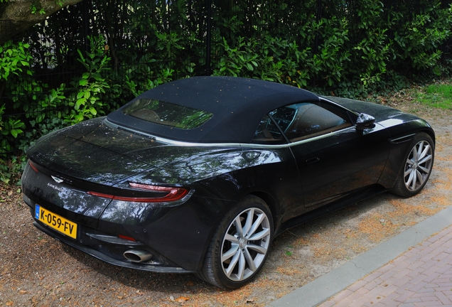 Aston Martin DB11 V8 Volante