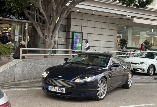 Aston Martin DB9