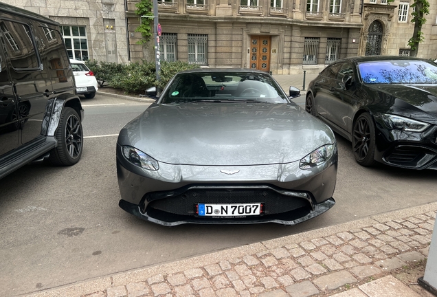 Aston Martin V8 Vantage 2018