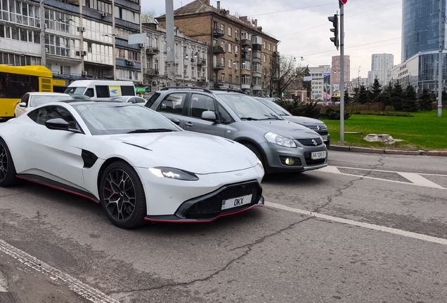 Aston Martin V8 Vantage 2018
