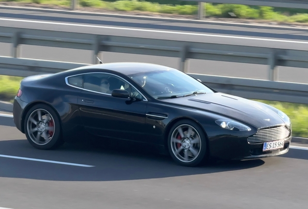 Aston Martin V8 Vantage