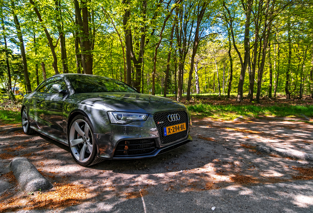 Audi RS5 B8 2012