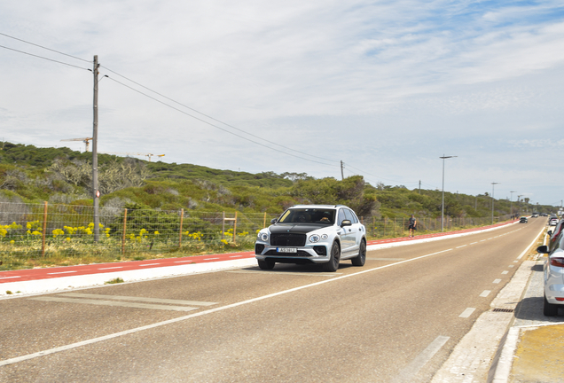 Bentley Bentayga Hybrid 2021