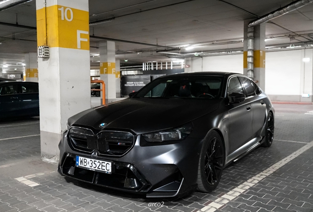 BMW M5 G90
