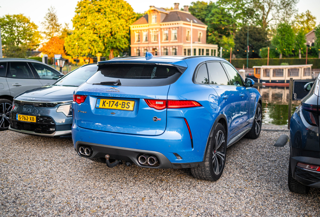 Jaguar F-PACE SVR
