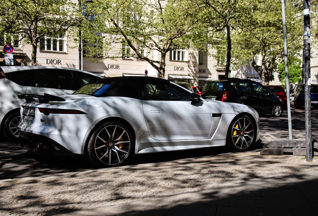 Jaguar F-TYPE SVR Convertible 2017