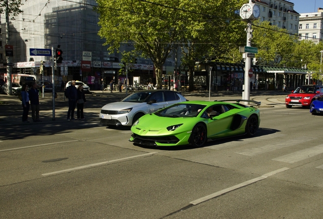 Lamborghini Aventador LP770-4 SVJ