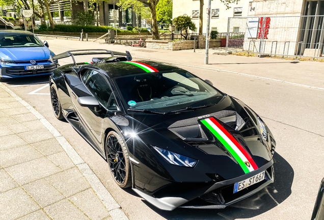 Lamborghini Huracán LP640-2 STO