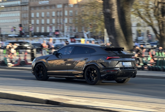 Lamborghini Urus Performante