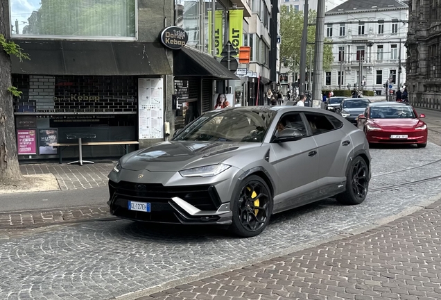 Lamborghini Urus Performante