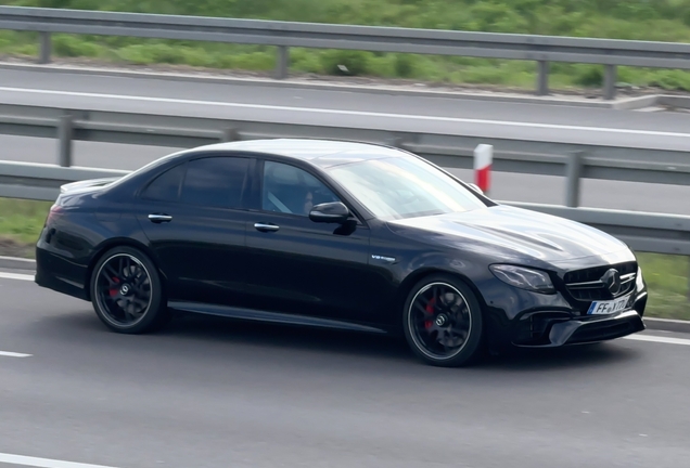 Mercedes-AMG E 63 S W213