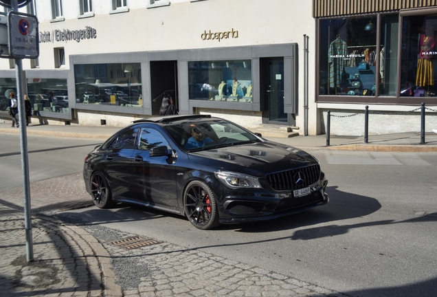 Mercedes-Benz CLA 45 AMG C117