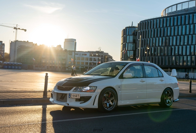 Mitsubishi Lancer Evolution IX