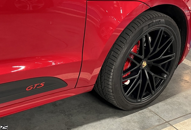 Porsche 95B Macan GTS MkIII