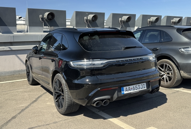 Porsche 95B Macan GTS MkIII