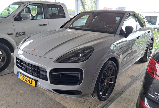 Porsche Cayenne Coupé Turbo S E-Hybrid