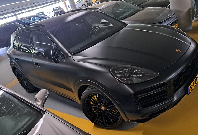 Porsche Cayenne Turbo S E-Hybrid