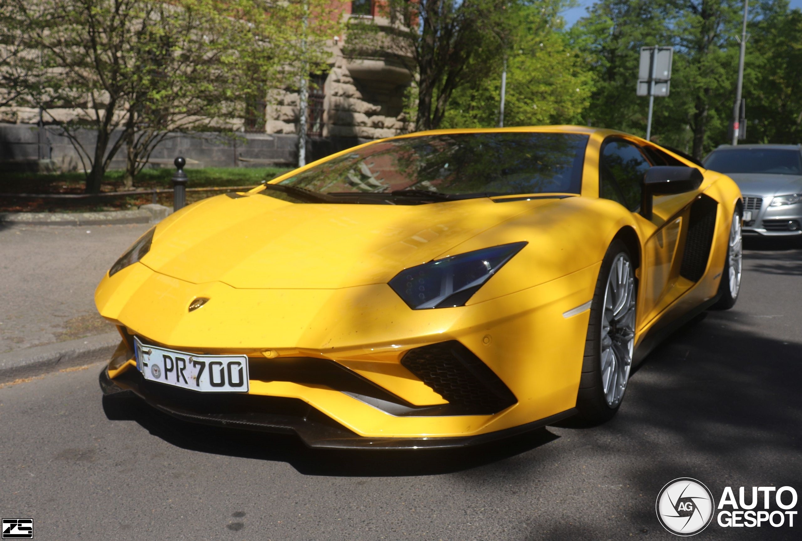 Lamborghini Aventador S LP740-4